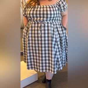 Black and white cuff sleeve dress